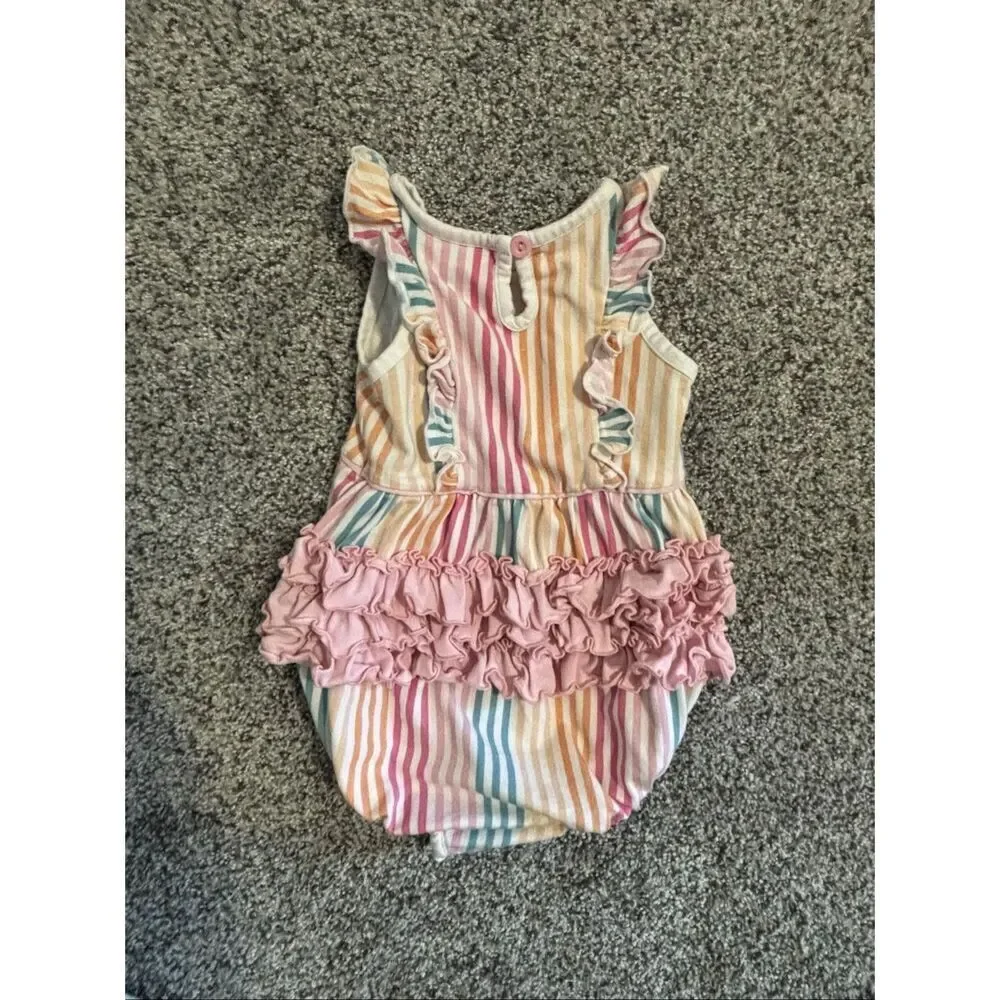 ❤️RuffleButts Bubble Romper